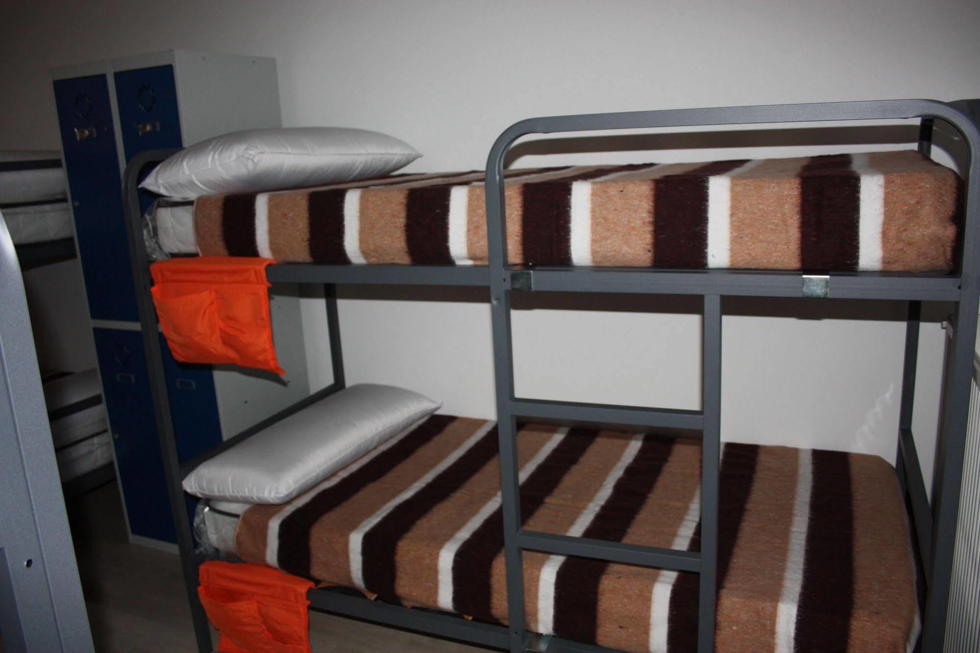 Albergue Valderrobres Auto Check-In Exterior foto